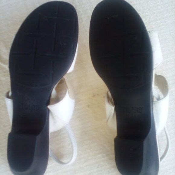 Munro Women's Double Vamped White & Cream Sling Back Comfort Sandals Size 8N - Picture 6 of 13